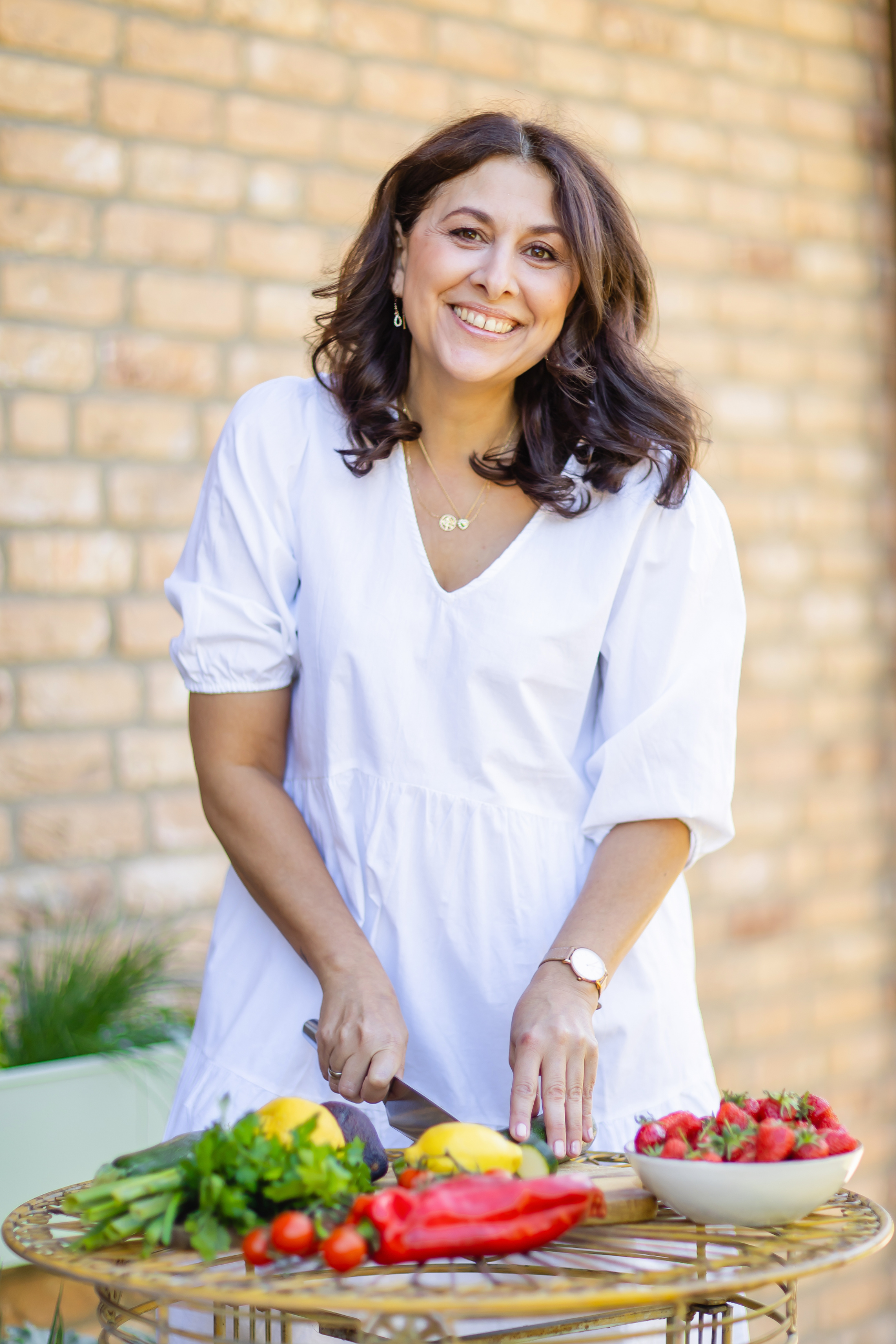Portrait Bild von Olga, sie schaut glücklich und zufrieden aus